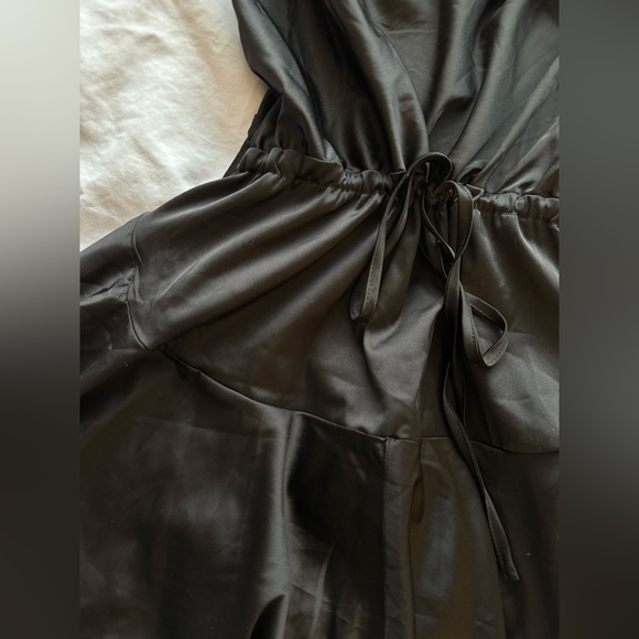 (NEW) Fashion Nova - Black Satin Mini Slip Dress (Size S) - Picture 5 of 6